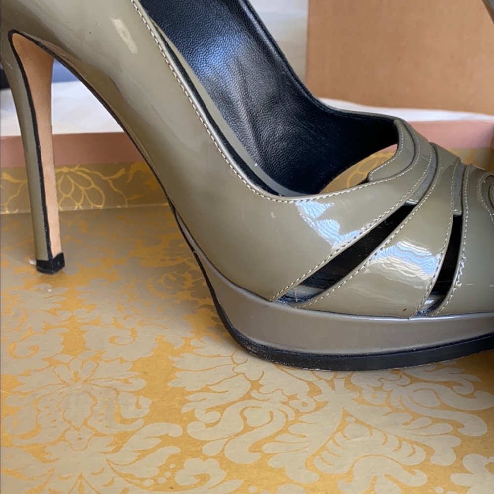 Shoes - Picture 4 of 4